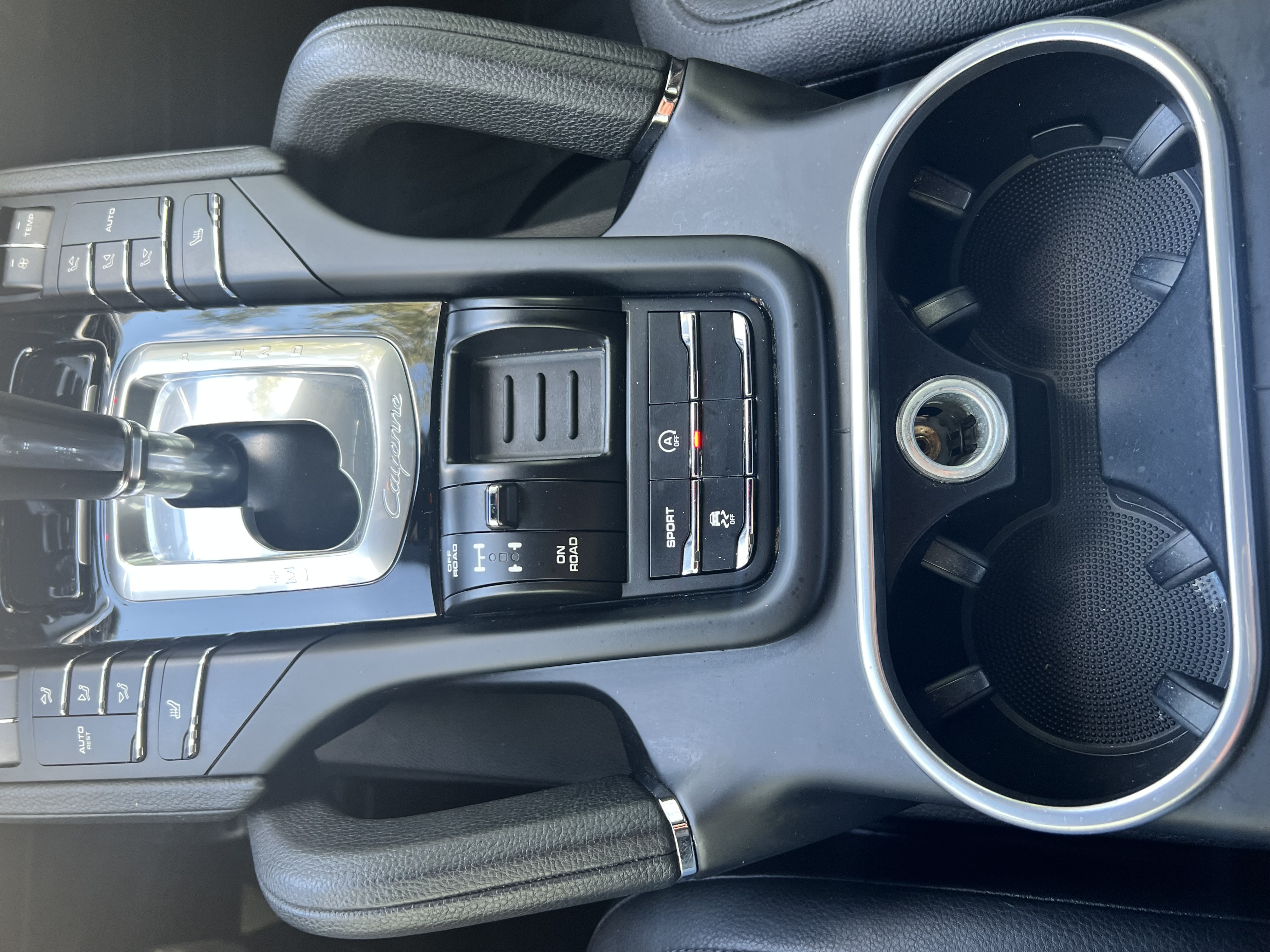 Used 2014 Porsche Cayenne AWD/4WD image 10