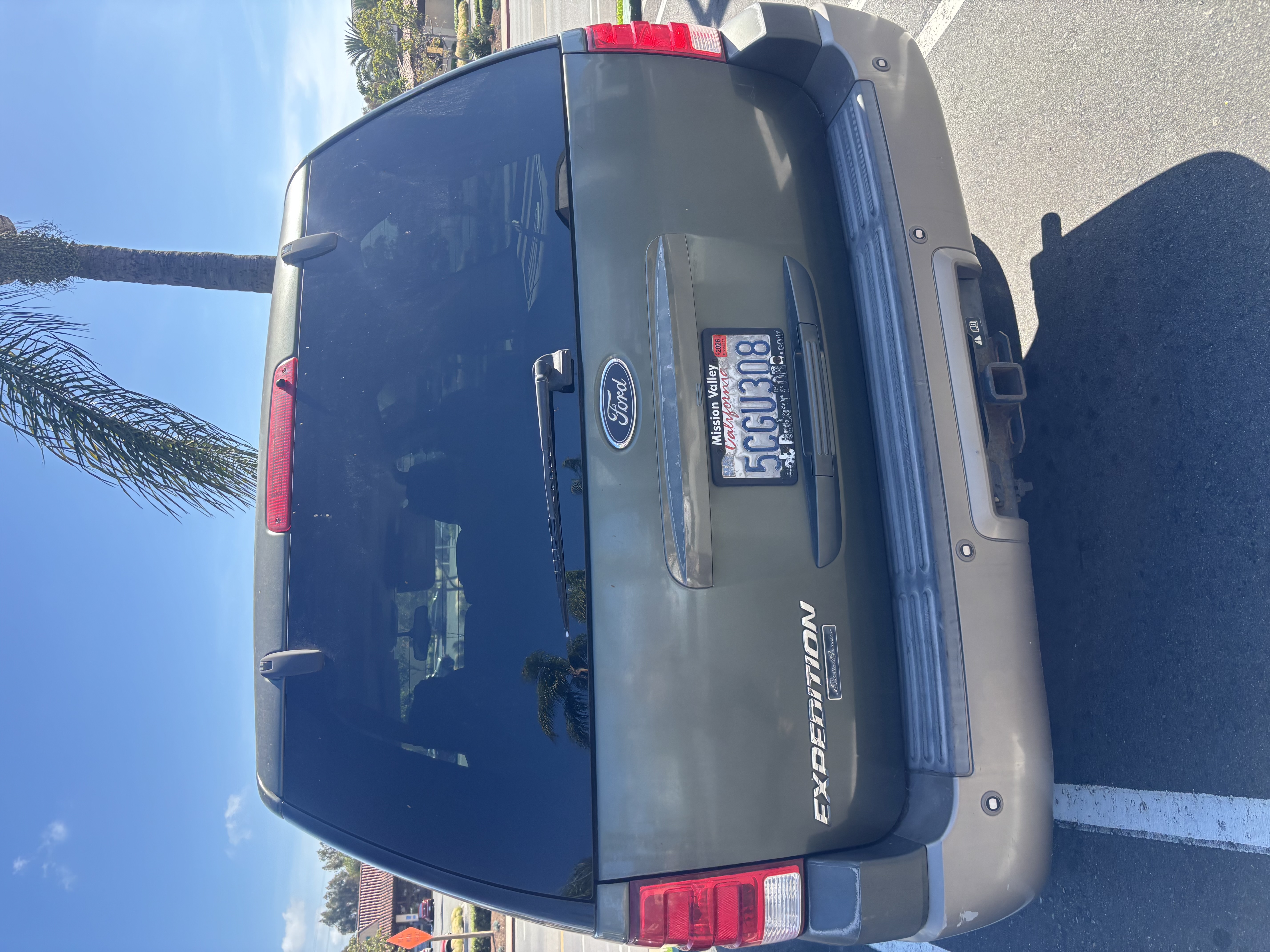 Used 2003 Ford Expedition Eddie Bauer RWD image 1