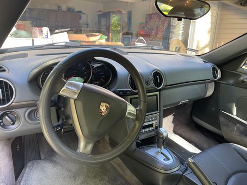 Used 2007 Porsche Cayman image 8