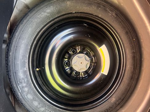 Used 2013 INFINITI G37 Journey w/ Premium Pkg image 14