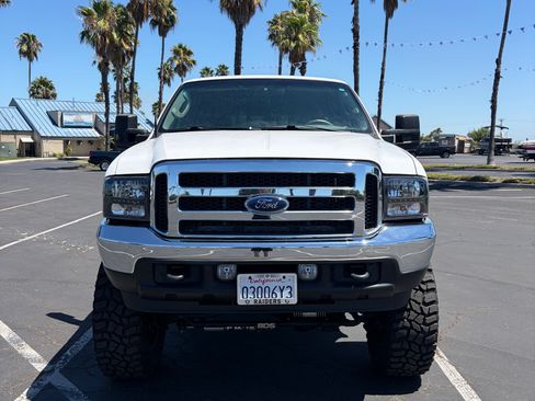 Used 2004 Ford F250 Lariat AWD/4WD image 2
