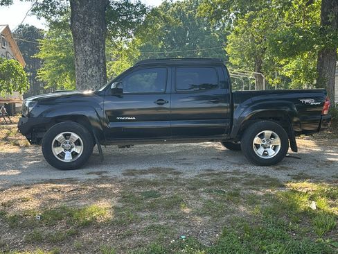 Used 2007 Toyota Tacoma 4x4 Double Cab image 2