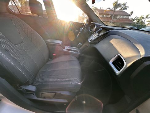 Used 2013 Chevrolet Equinox LT w/ Driver Convenience Package image 13
