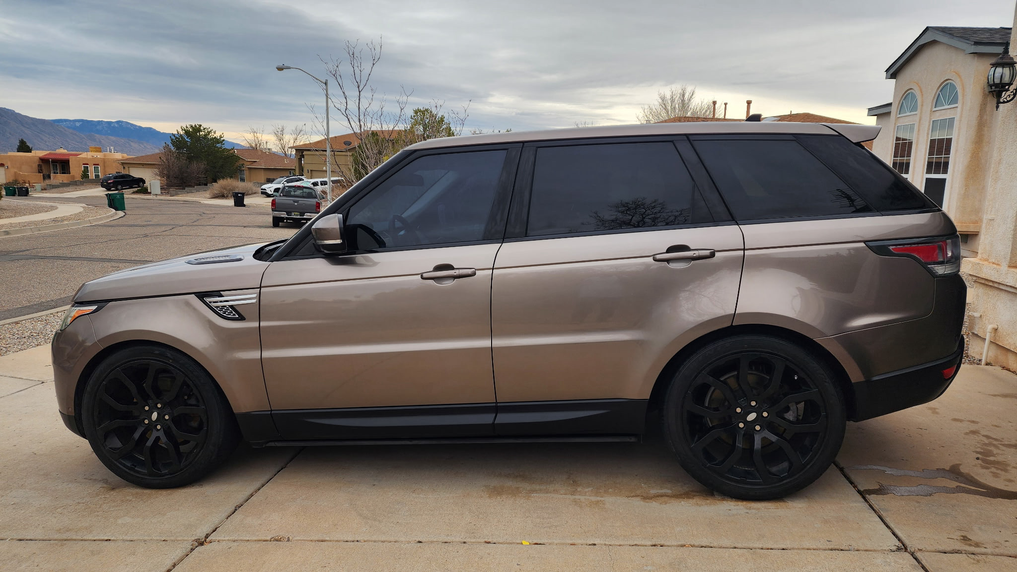 Used 2016 Land Rover Range Rover Sport HSE AWD/4WD image 5