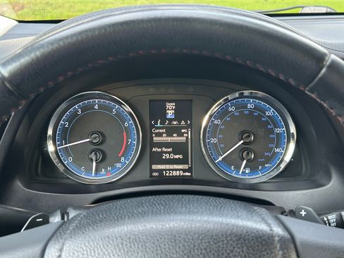 Used 2017 Toyota Corolla SE 50th Anniversary image 13