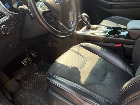 Used 2015 Ford Edge Sport w/ Equipment Group 401A AWD/4WD image 8