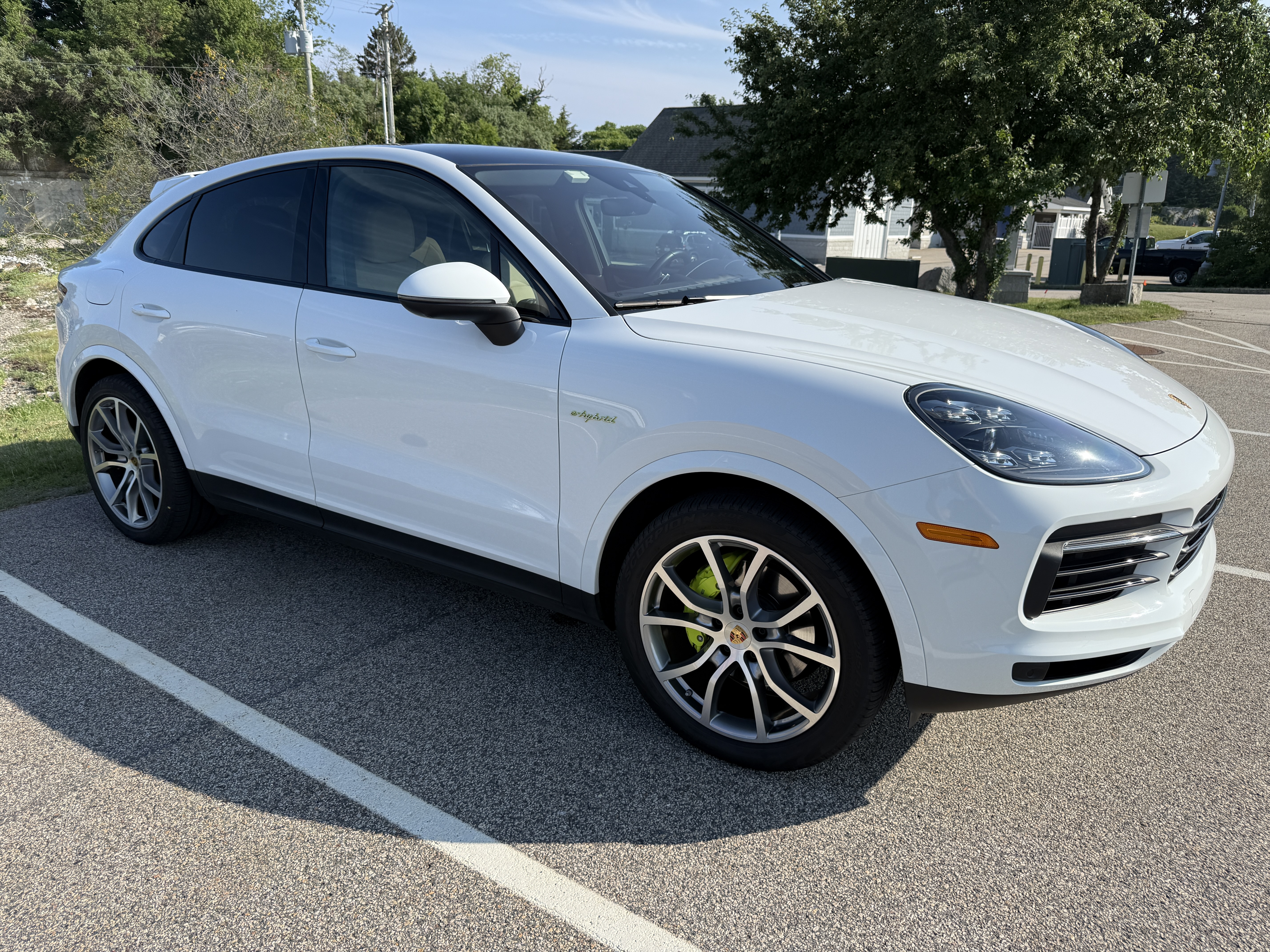 Used 2023 Porsche Cayenne Coupe AWD/4WD image 5