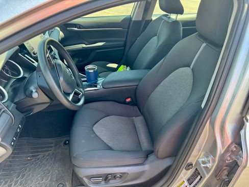 Used 2024 Toyota Camry LE image 12