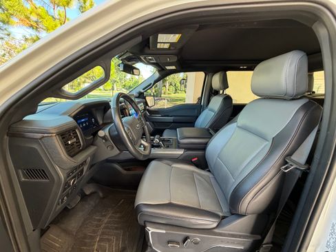 Used 2022 Ford F150 Lightning Lariat w/ Equipment Group 511A High AWD/4WD image 9