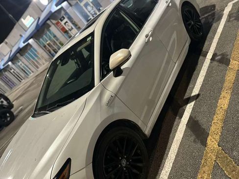 Used 2021 Toyota Camry XSE image 1