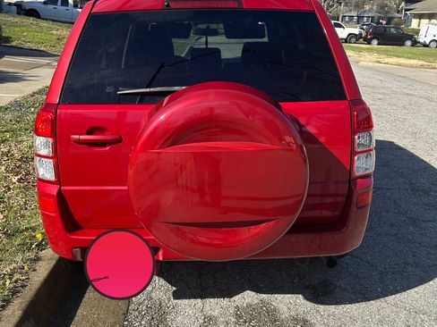 Used 2012 Suzuki Grand Vitara Premium image 8