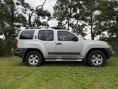 Used 2013 Nissan Xterra S AWD/4WD image 1