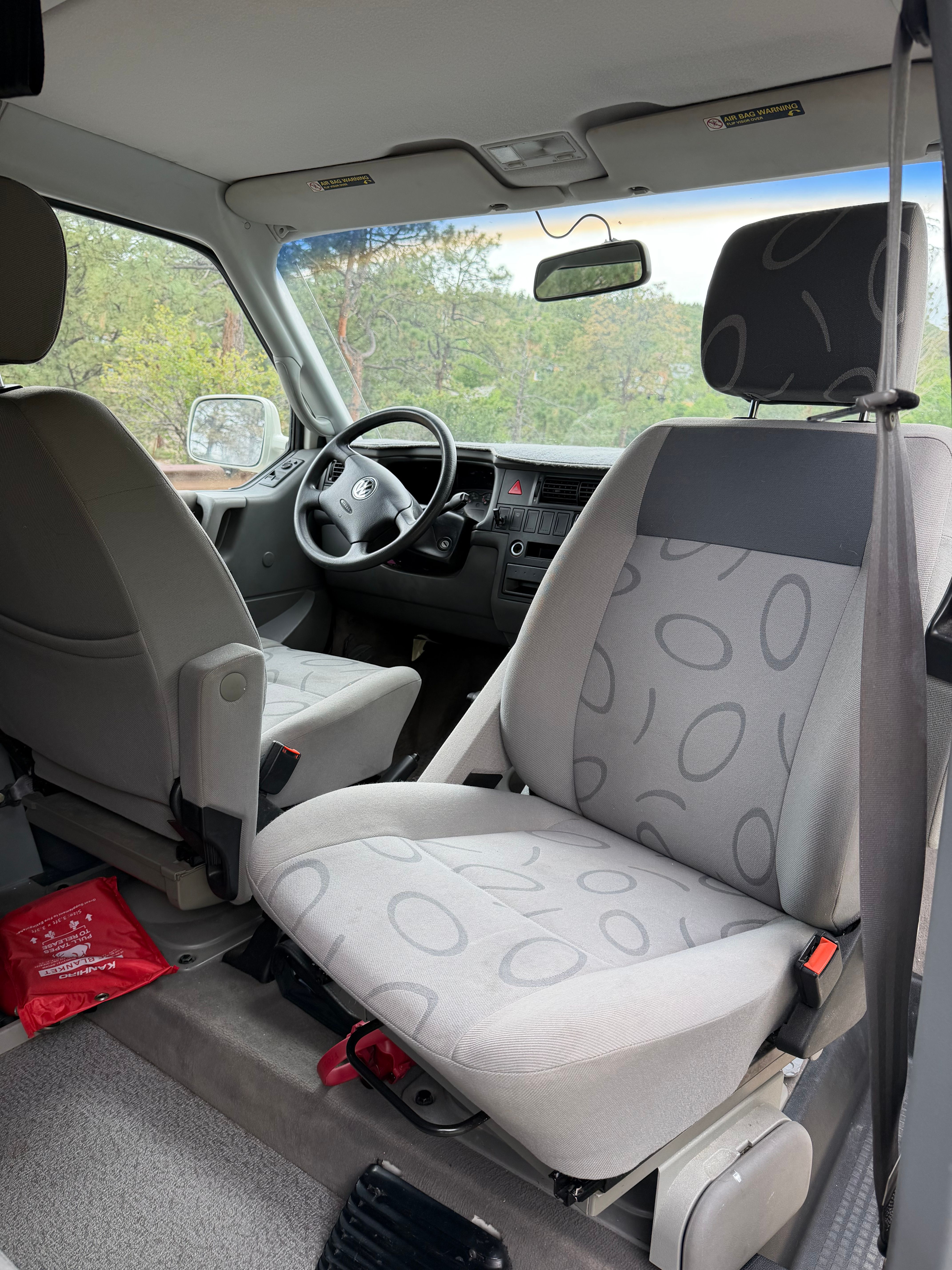 Used 2003 Volkswagen Eurovan Camper FWD image 1