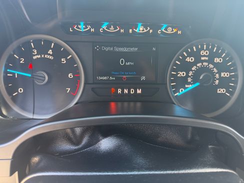 Used 2020 Ford F150 XLT w/ Equipment Group 302A Luxury AWD/4WD image 13