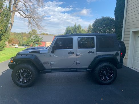 Used 2016 Jeep Wrangler Unlimited Sport w/ Quick Order Package 24S image 18