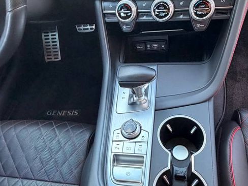 Used 2019 Genesis G70 2.0T Advanced w/ Sport Package image 18