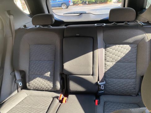 Used 2018 Chevrolet Equinox LT image 8