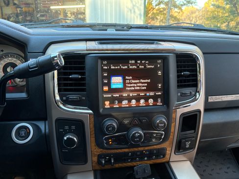 Used 2015 RAM 3500 Laramie Longhorn image 14