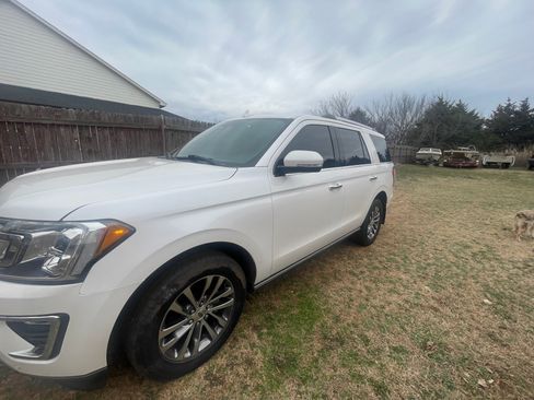 Used 2018 Ford Expedition Limited w/ Equipment Group 301A image 5