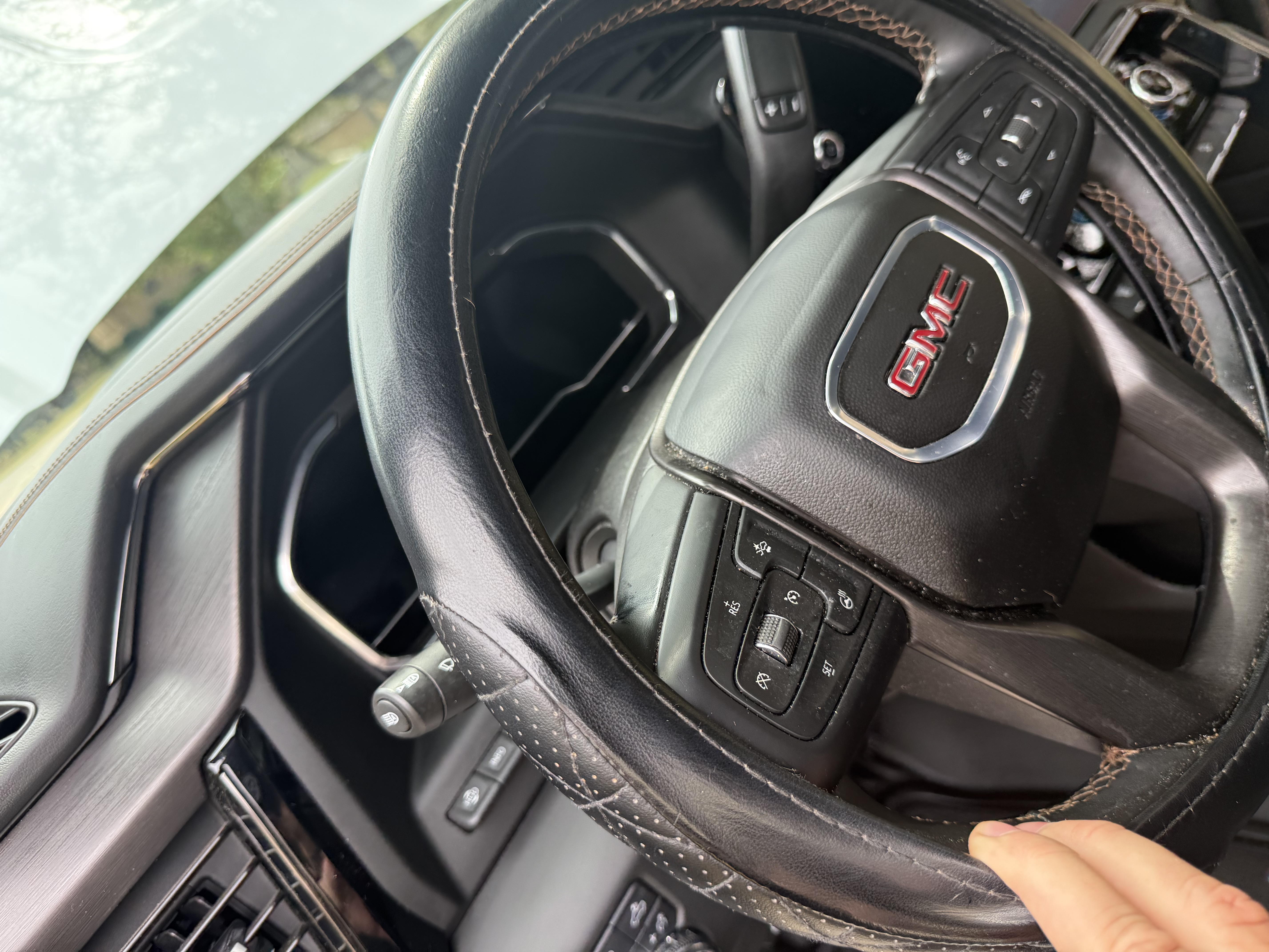 Used 2024 GMC Sierra 2500 AT4 w/ AT4 Premium Plus Package AWD/4WD image 26