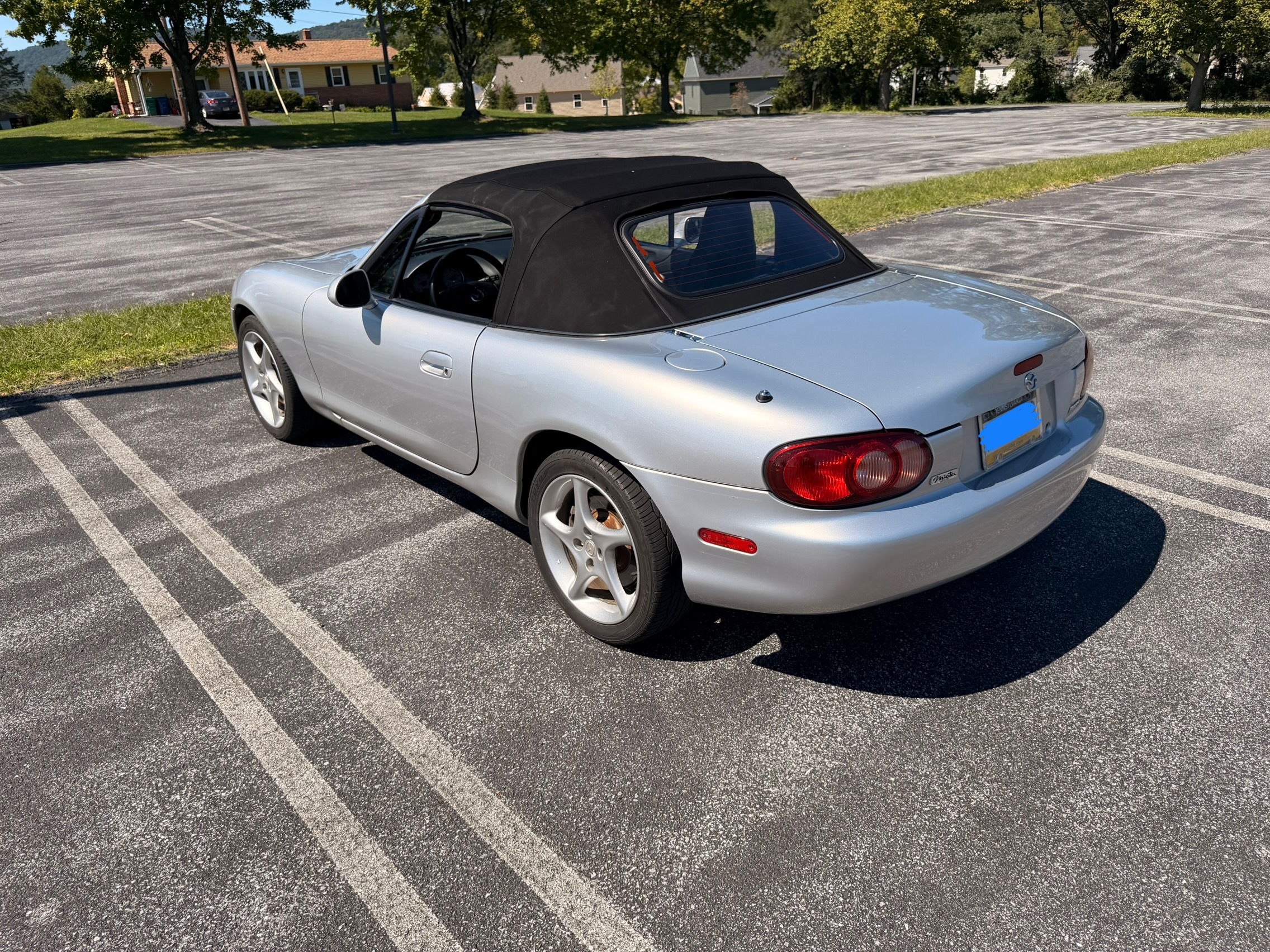 Used 2003 MAZDA MX-5 Miata LS RWD image 8