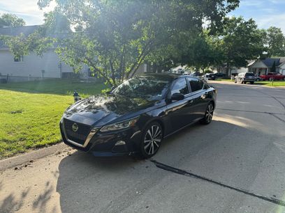 Used 2022 Nissan Altima 2.5 SR