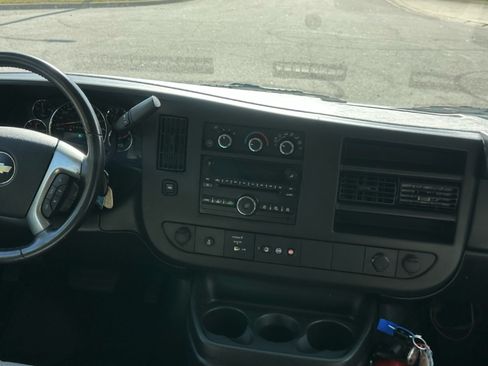 Used 2013 Chevrolet Express 2500 LT w/ LT Preferred Equipment Group image 19