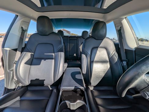 Used 2018 Tesla Model 3 Long Range image 20