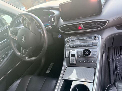 Used 2021 Hyundai Santa Fe Limited image 4