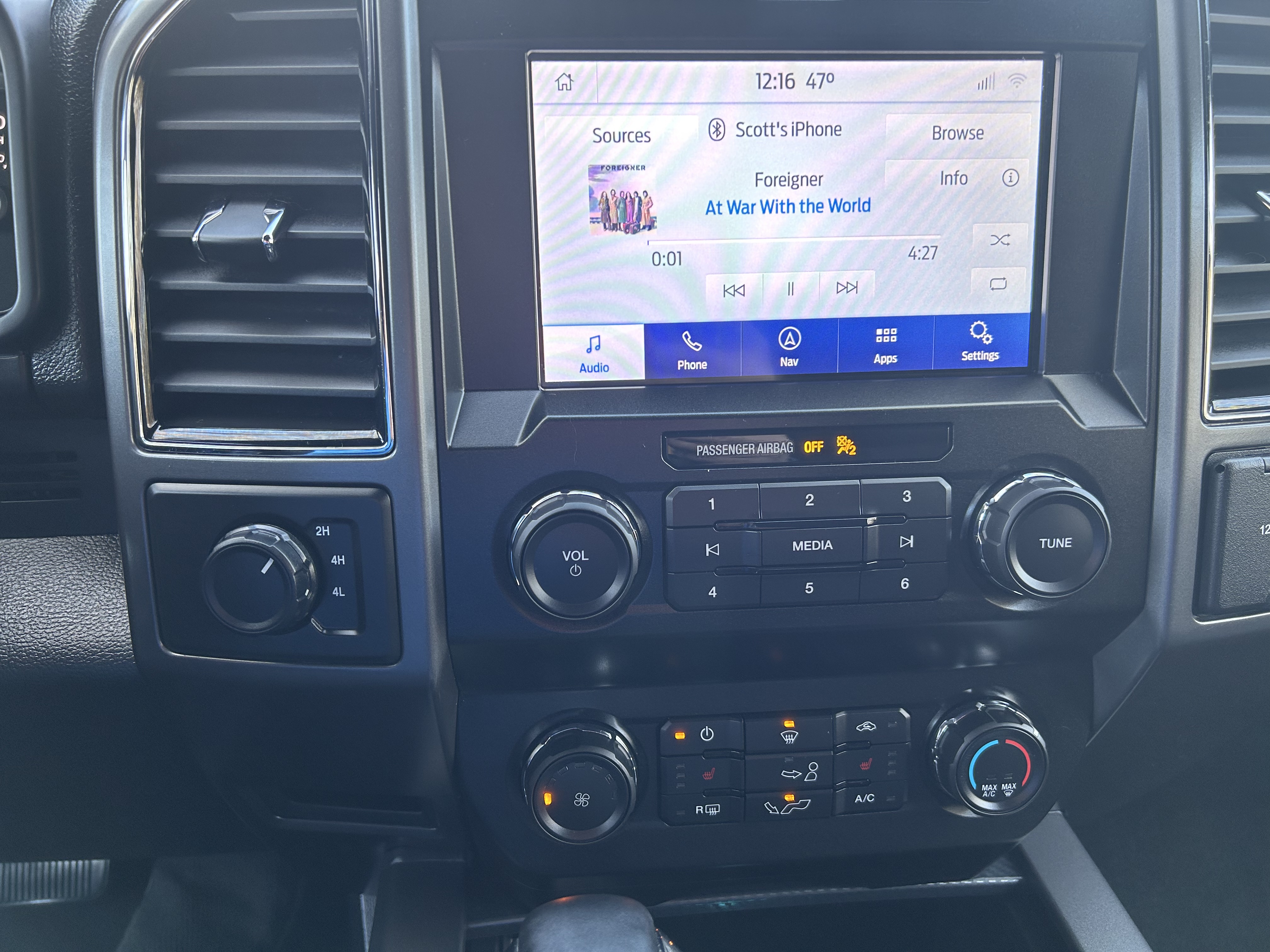 Used 2020 Ford F150 XLT w/ Equipment Group 302A Luxury AWD/4WD image 13