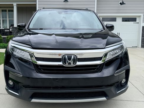 Used 2019 Honda Pilot Touring image 4