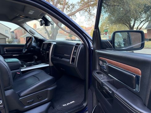 Used 2013 RAM 1500 Laramie image 15