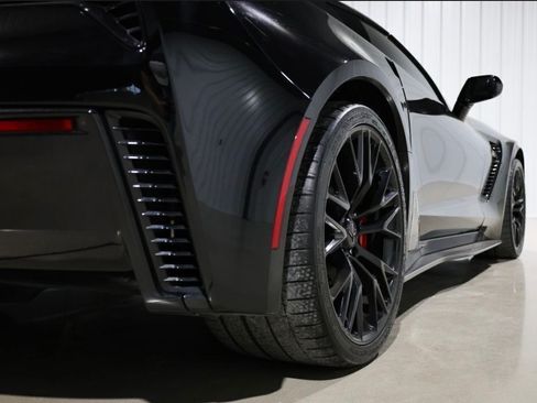 Used 2017 Chevrolet Corvette Z06 image 10