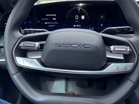 Used 2025 Lucid Air Touring image 8