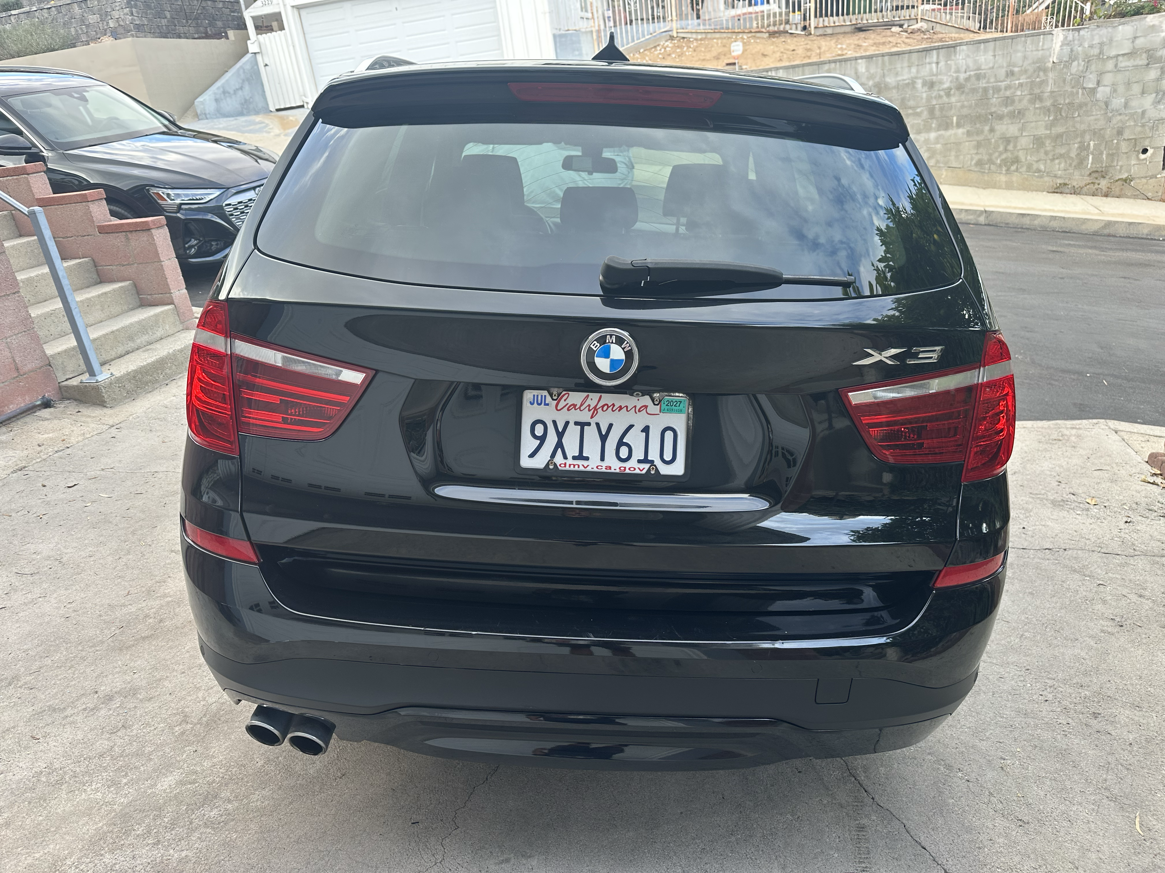 Used 2017 BMW X3 sDrive28i RWD image 2