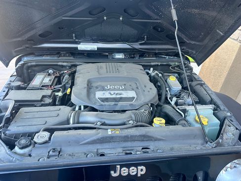 Used 2018 Jeep Wrangler Unlimited Sport S image 10