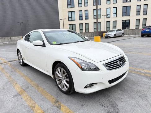 Used 2012 INFINITI G37 x Coupe w/ Premium Pkg image 8