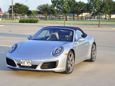 Used 2017 Porsche 911 Carrera S RWD image 17
