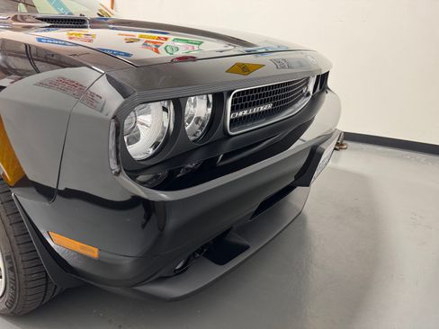 Used 2008 Dodge Challenger SRT8 image 6