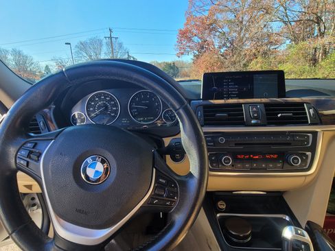 Used 2013 BMW 328i Sedan image 2