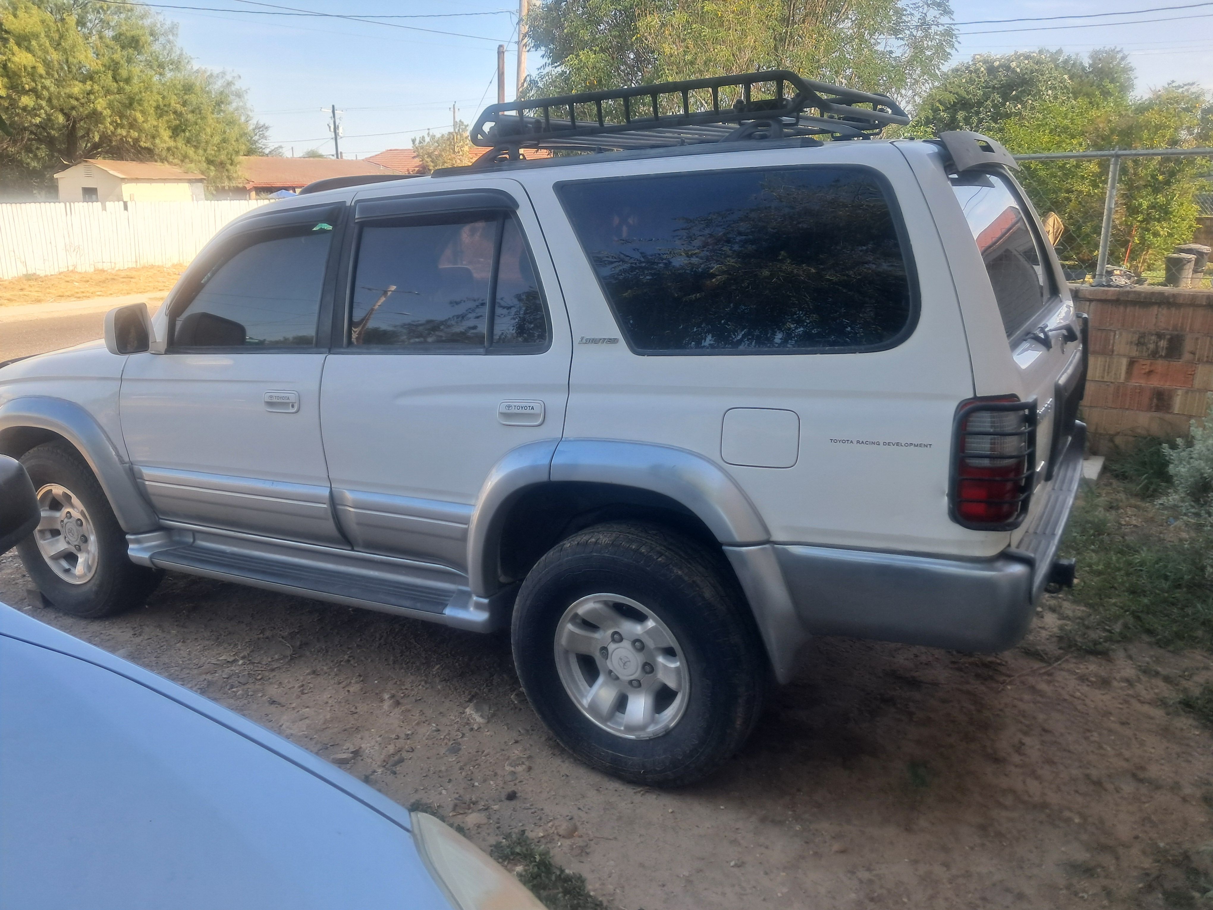 Used 1999 Toyota 4Runner Limited w/ Upgrade Value Pkg 5 RWD image 4