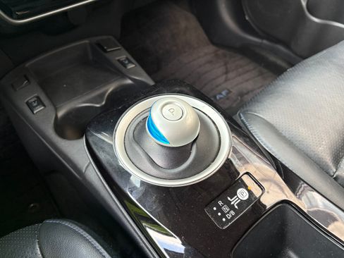 Used 2016 Nissan Leaf SL image 20