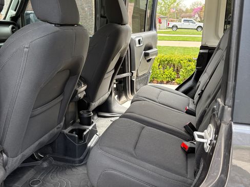 Used 2020 Jeep Wrangler Unlimited Sport AWD/4WD image 8