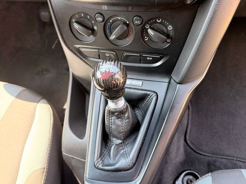 Used 2013 Ford Focus ST FWD image 17