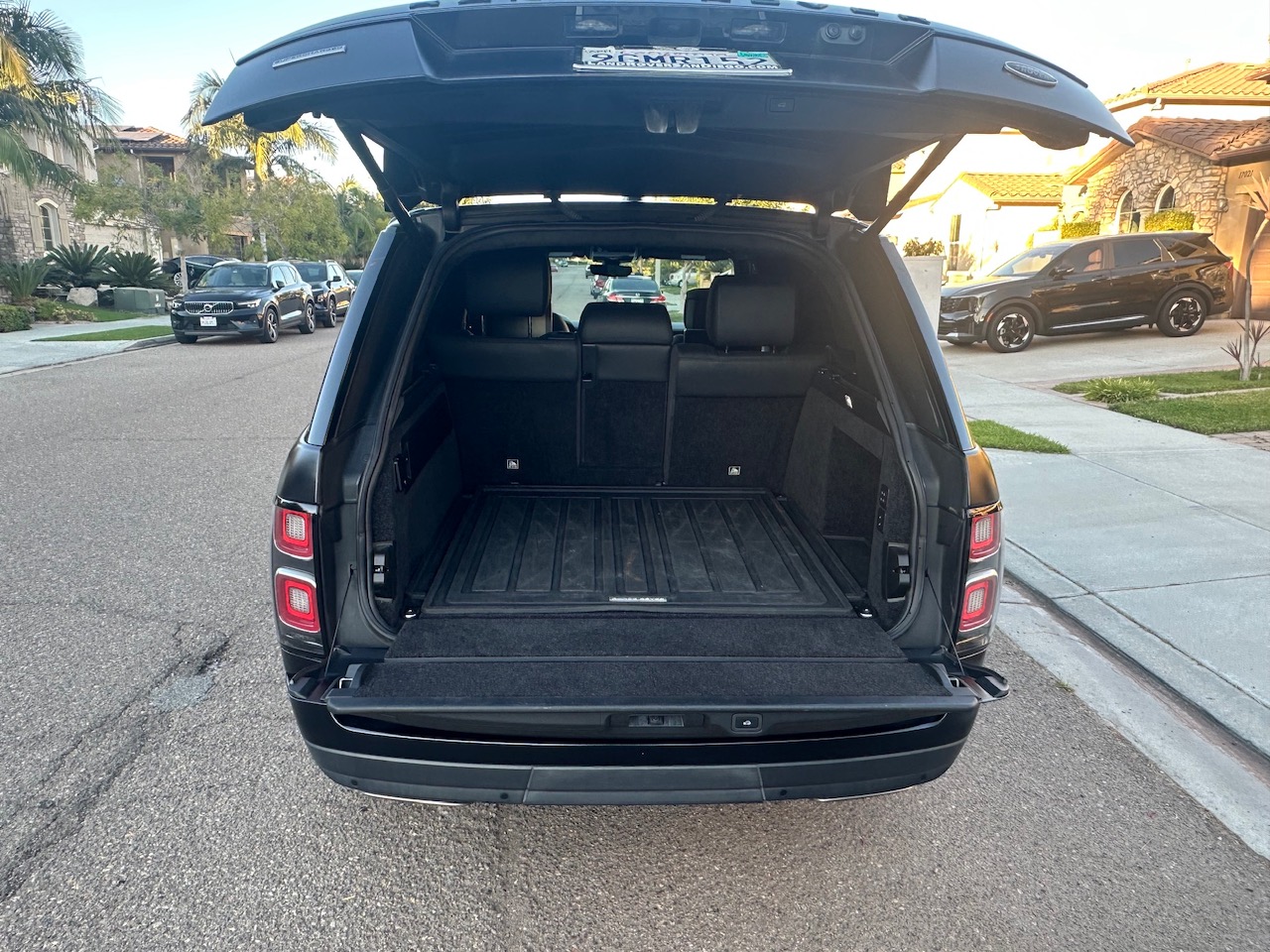 Used 2019 Land Rover Range Rover Long Wheelbase Supercharged AWD/4WD image 14