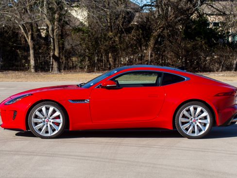 Used 2015 Jaguar F-TYPE R image 5