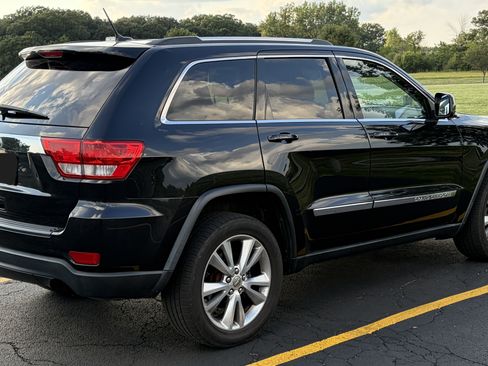 Used 2013 Jeep Grand Cherokee Laredo AWD/4WD image 8