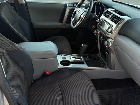 Used 2011 Toyota 4Runner SR5 w/ Convenience Pkg RWD image 12
