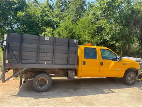 Used 2004 Ford F350 4x4 Crew Cab DRW Super Duty image 2