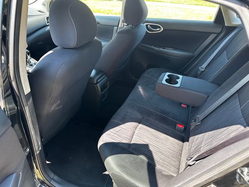Used 2016 Nissan Sentra SV w/ Driver's Assist Package FWD image 14